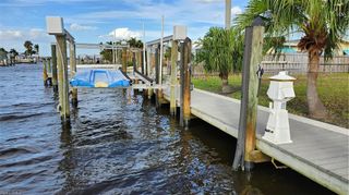 2596 Bayshore DR, Matlacha, FL 33993