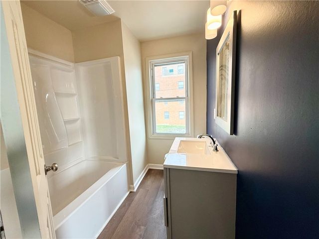 841 2nd Ave, Beaver Falls, PA 15010