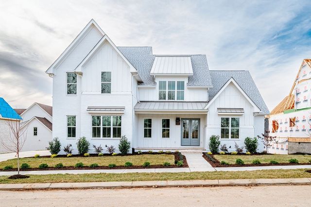 2457 Union Station Dr, Thompsons Station, TN 37179