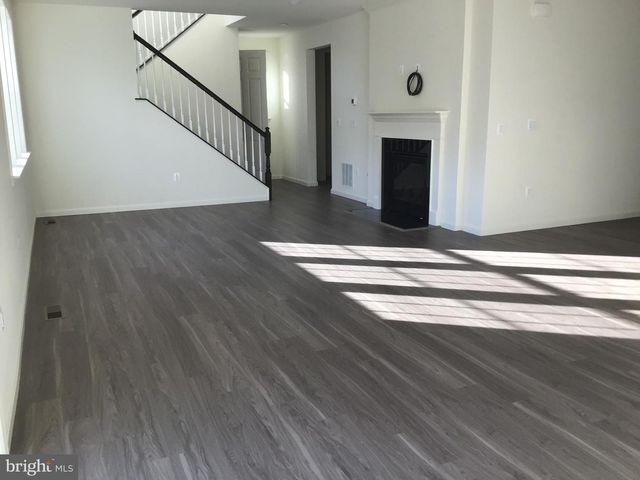 1035 ASPEN RD, Stafford, VA 22554