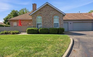 5801 Willow Lake Drive, Grove City, OH 43123