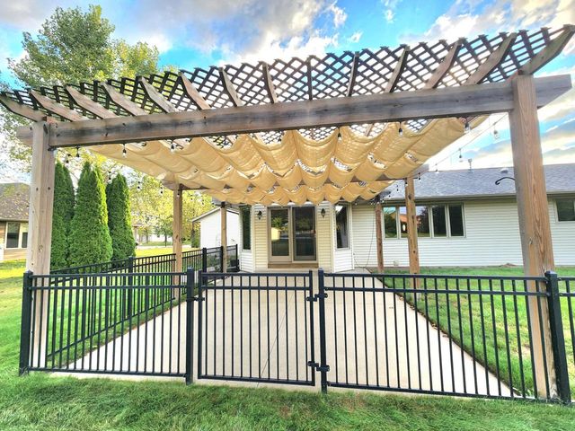 6510 Hidden Fields COURT, Sheboygan, WI 53081