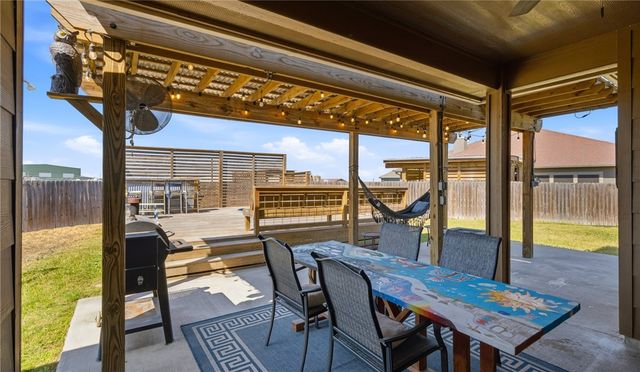 14226 Kruip Ct, Robstown, TX 78380