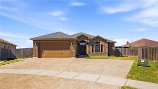 14226 Kruip Ct, Robstown, TX 78380
