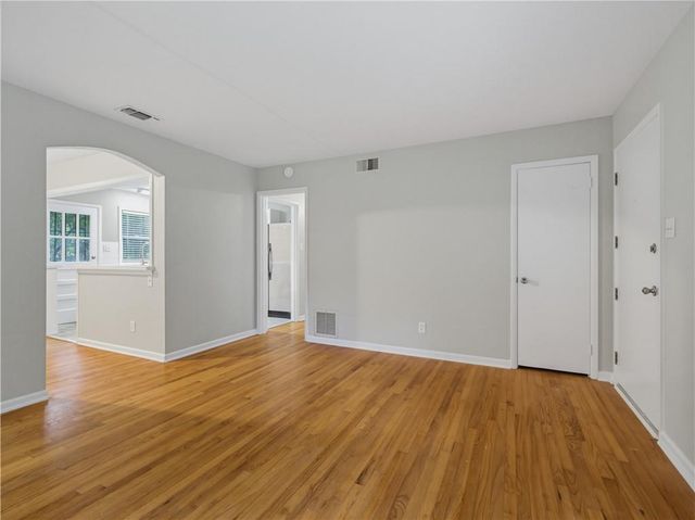 5401 Hilltop Drive S, Mobile, AL 36608