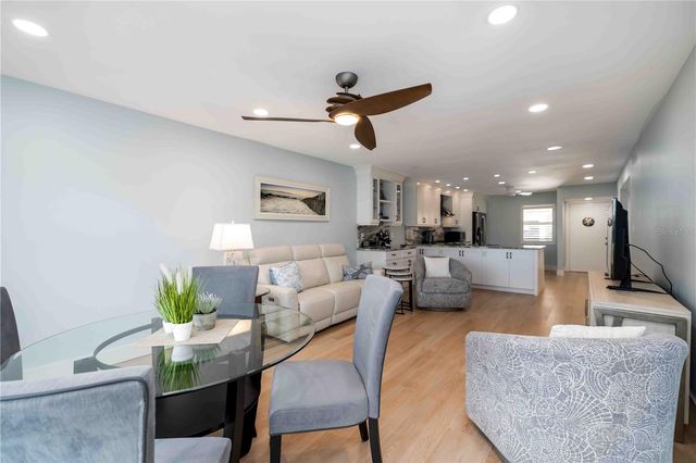 4860 GULF OF MEXICO DRIVE Villa 13, Longboat Key, FL 34228