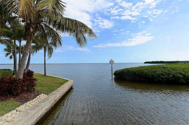 4860 GULF OF MEXICO DRIVE Villa 13, Longboat Key, FL 34228
