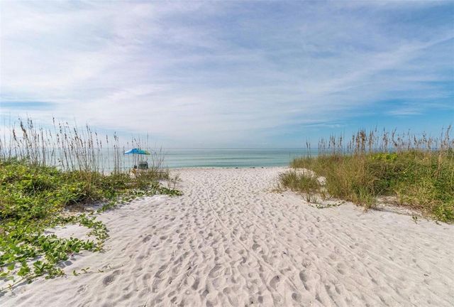 4860 GULF OF MEXICO DRIVE Villa 13, Longboat Key, FL 34228