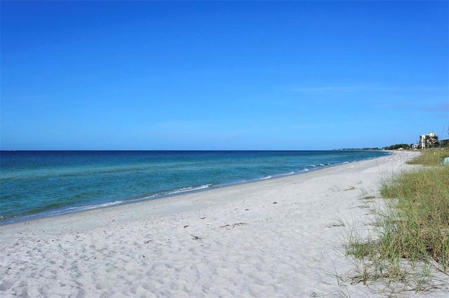 4860 GULF OF MEXICO DRIVE Villa 13, Longboat Key, FL 34228