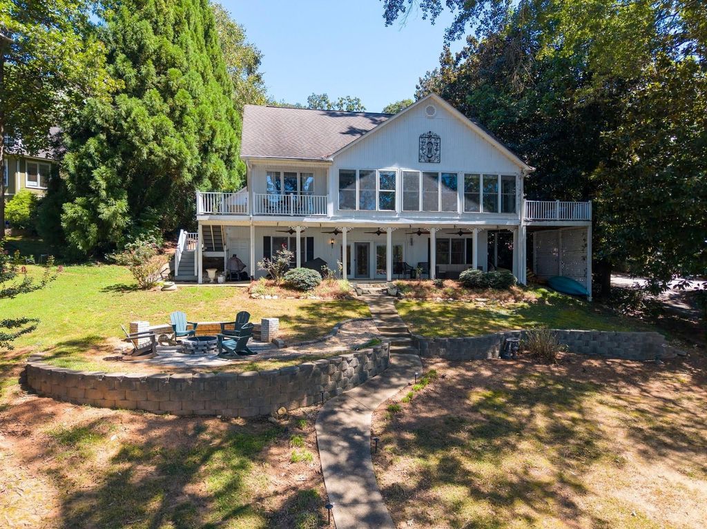 418 Rockcove Rd, Inman, SC 29349