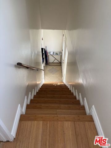 1516 Talmadge Street UFU, Los Angeles, CA 90027