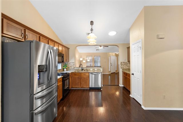 317 Strawn, Kyle, TX 78640