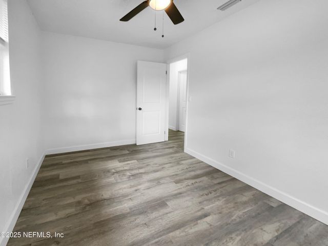 6828 TINKERBELL Lane, Jacksonville, FL 32210