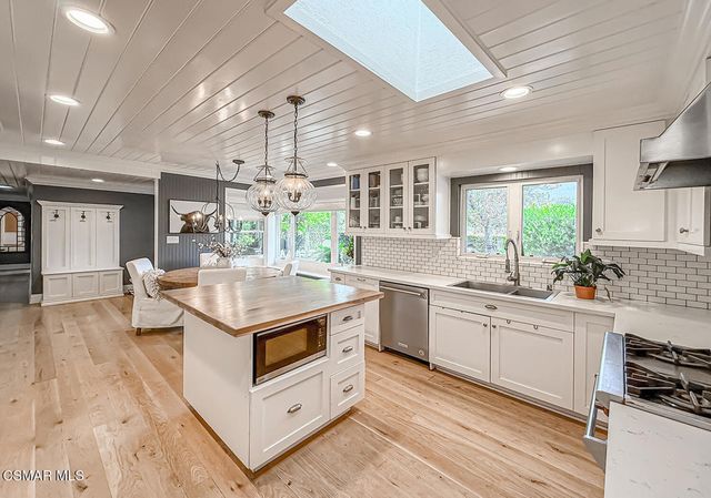 1888 El Monte Drive, Thousand Oaks, CA 91362