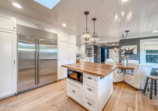 1888 El Monte Drive, Thousand Oaks, CA 91362
