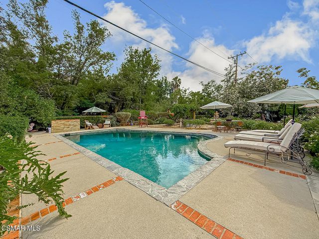 1888 El Monte Drive, Thousand Oaks, CA 91362
