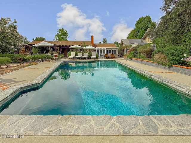 1888 El Monte Drive, Thousand Oaks, CA 91362