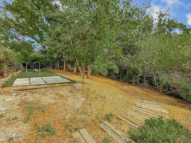 1888 El Monte Drive, Thousand Oaks, CA 91362