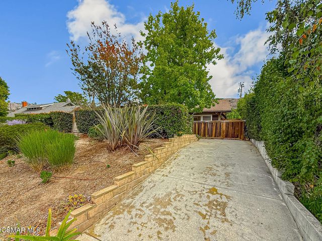 1888 El Monte Drive, Thousand Oaks, CA 91362