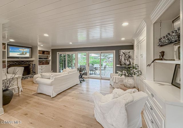 1888 El Monte Drive, Thousand Oaks, CA 91362