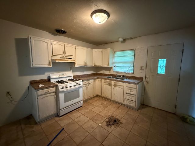 1869 Summit Avenue, Kankakee, IL 60901