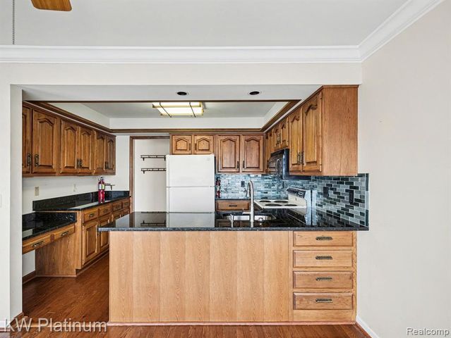 2526 Military Street, Port Huron, MI 48060