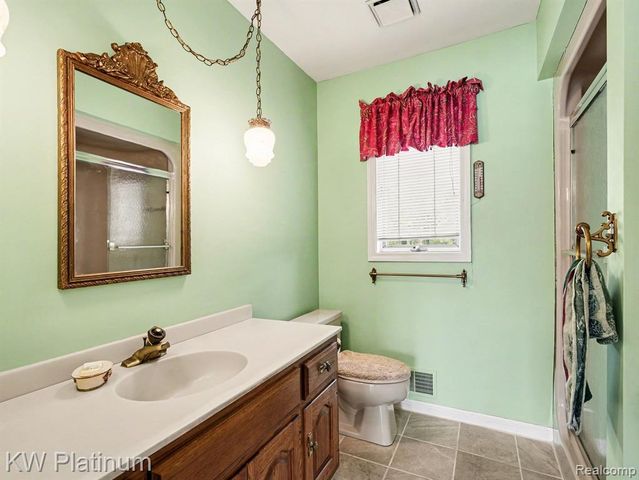 2526 Military Street, Port Huron, MI 48060