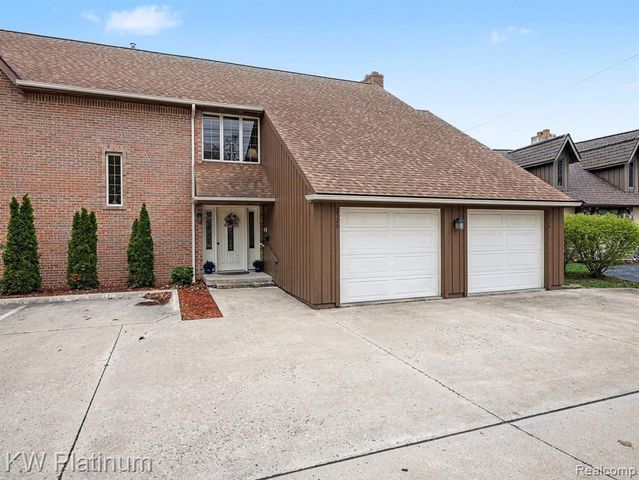 2526 Military Street, Port Huron, MI 48060