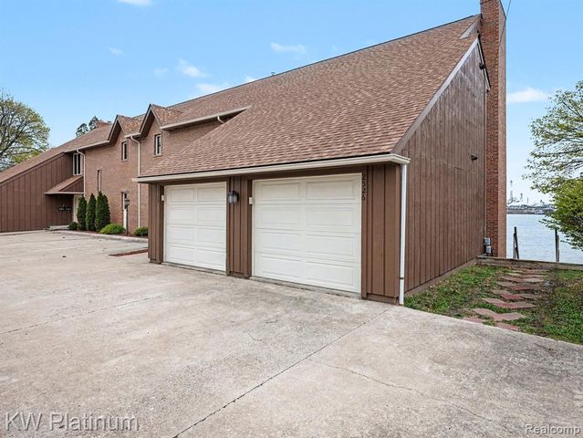 2526 Military Street, Port Huron, MI 48060
