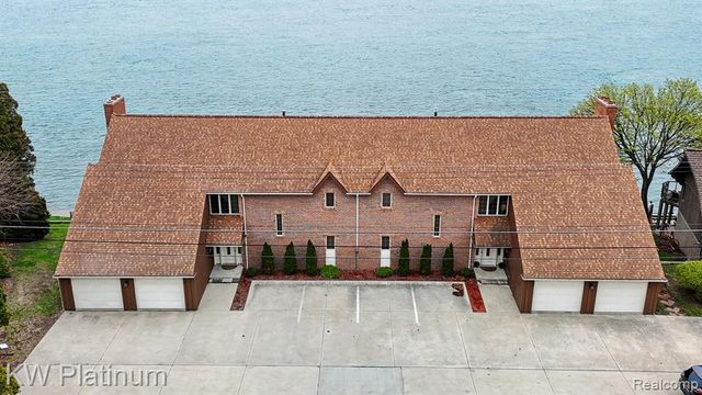 2526 Military Street, Port Huron, MI 48060