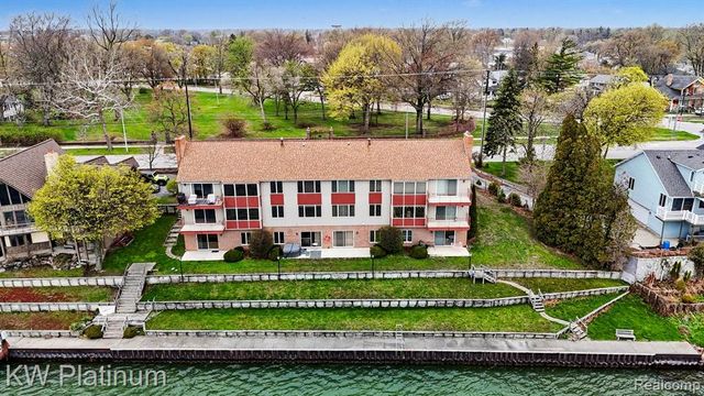 2526 Military Street, Port Huron, MI 48060