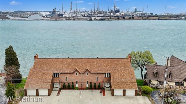2526 Military Street, Port Huron, MI 48060