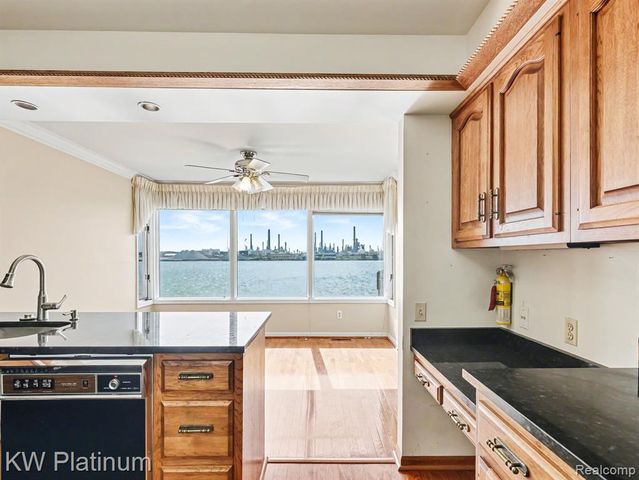 2526 Military Street, Port Huron, MI 48060
