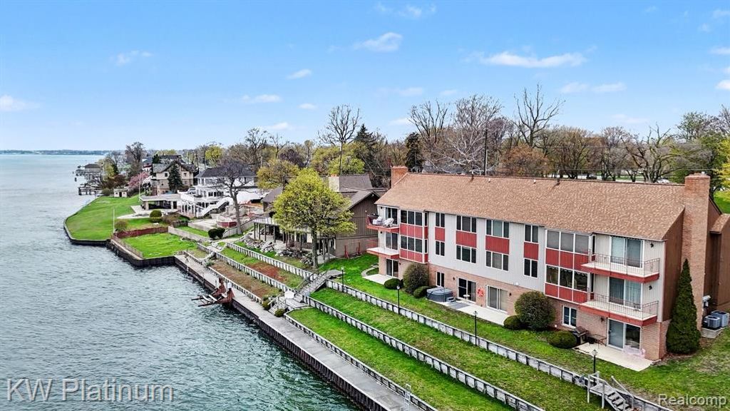 2526 Military Street, Port Huron, MI 48060