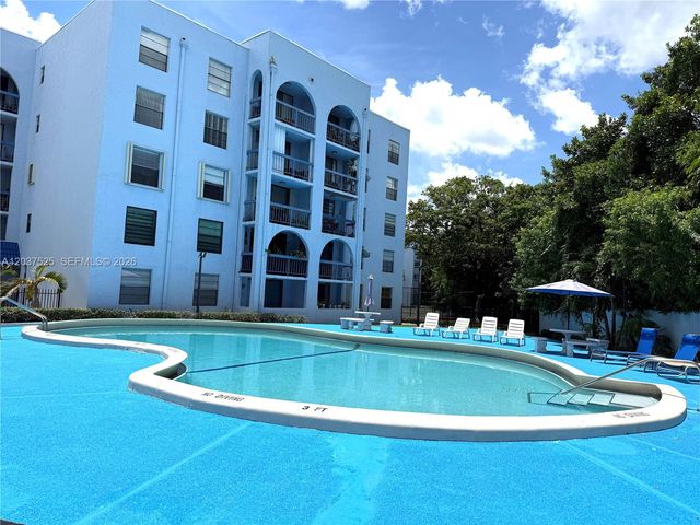 9440 Fontainebleau Boulevard 406, Miami, FL 33172