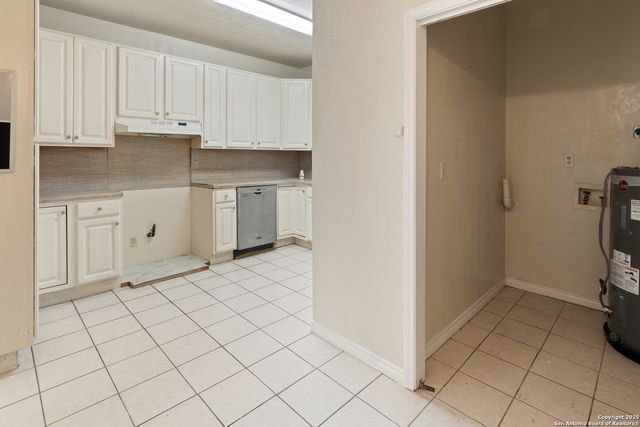 439 E French Pl, San Antonio, TX 78212