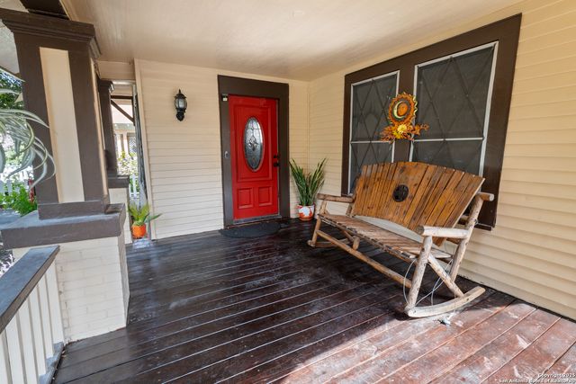 439 E French Pl, San Antonio, TX 78212