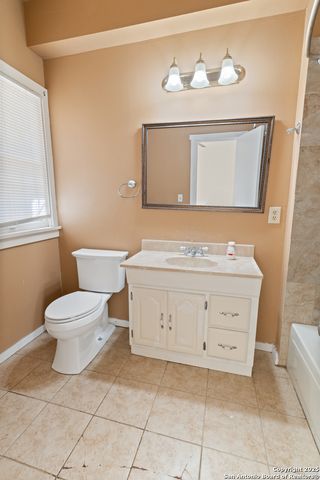 439 E French Pl, San Antonio, TX 78212