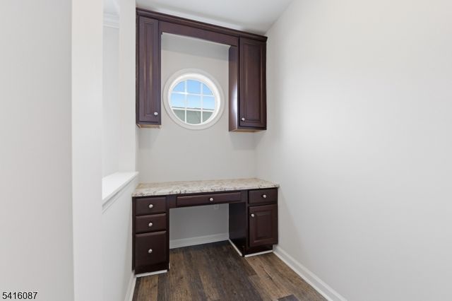 27 Pate Dr, Middletown Twp., NJ 07748