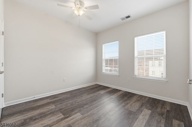 27 Pate Dr, Middletown Twp., NJ 07748