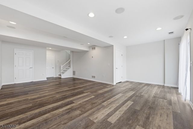 27 Pate Dr, Middletown Twp., NJ 07748