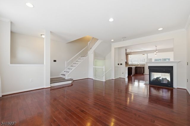 27 Pate Dr, Middletown Twp., NJ 07748