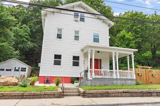 85 West Thames Street, Norwich, CT 06360