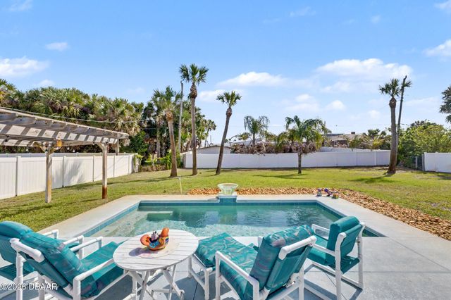 1124 Waverly Drive, Daytona Beach, FL 32118