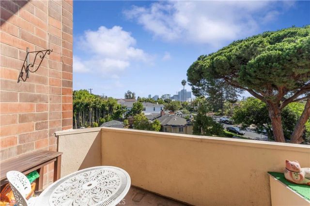 1567 Westholme 4A, Los Angeles, CA 90024