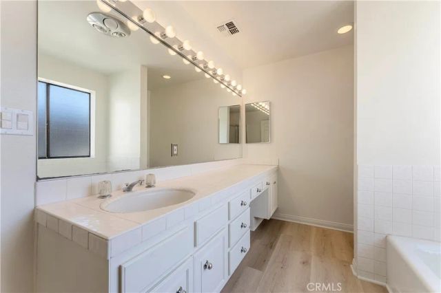 1567 Westholme 4A, Los Angeles, CA 90024