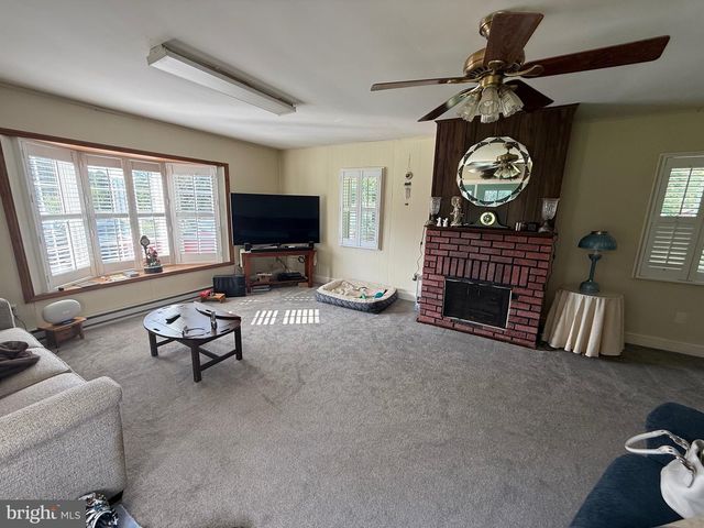 1223 REECE RD, Severn, MD 21144