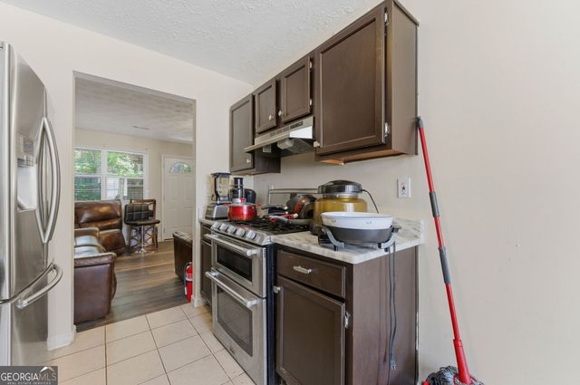 7237 Crestside Drive, Austell, GA 30168