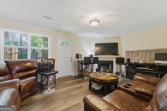 7237 Crestside Drive, Austell, GA 30168