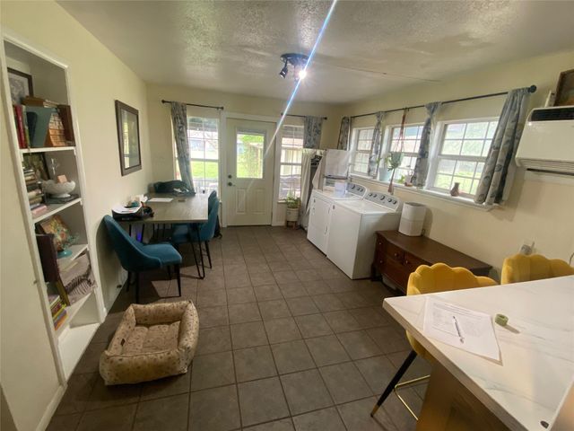 807 Gantt Street, Bangs, TX 76823